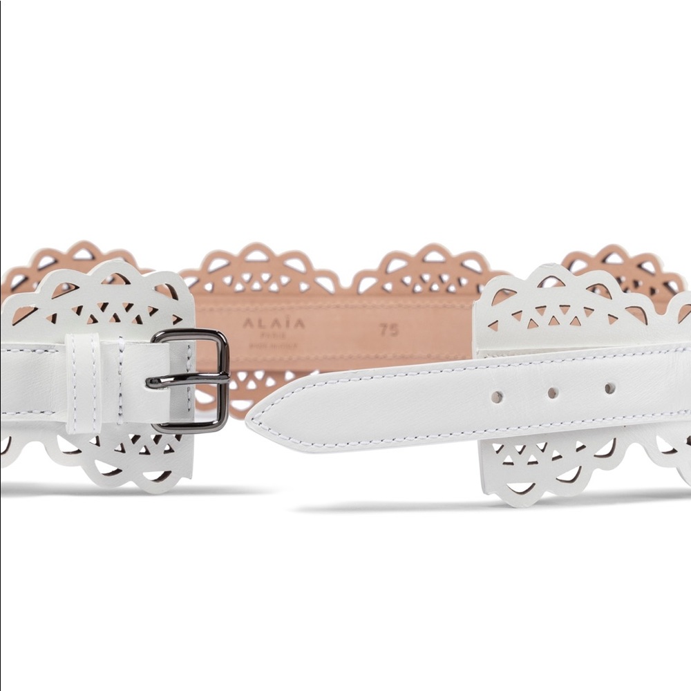 Alaia white leather belt laser cut lace thick belt - Picture 2 of 6